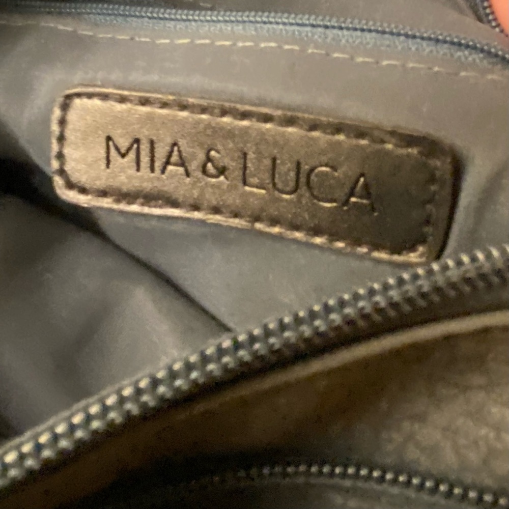 Mia and Luca beautiful shade of Blue in a vegan leather Crossbody Bag - Picture 3 of 12